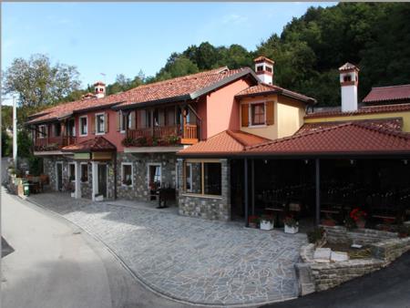Turistična kmetija pri Damjanu